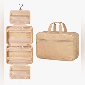 DOT DOT TRAVEL Tan Crocodile-Embossed Toiletry Bag NEW